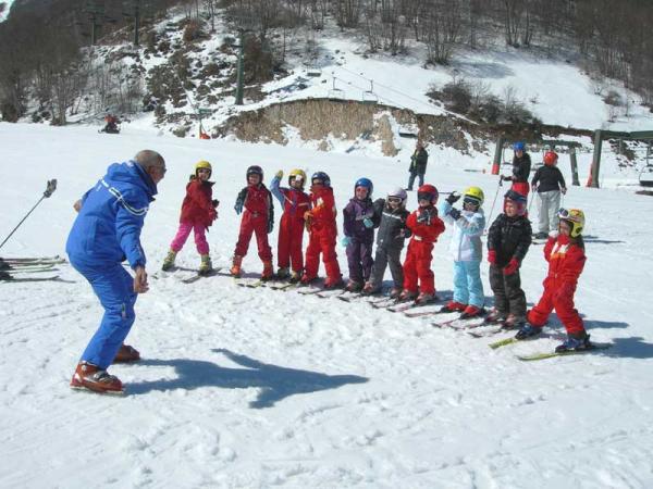 ОТЕЛЬ тренер по лыжам