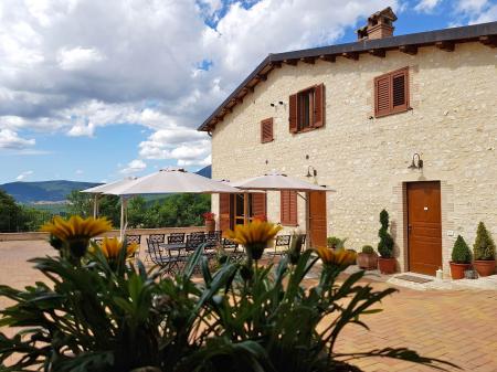 Casale Tozzetti Apartments