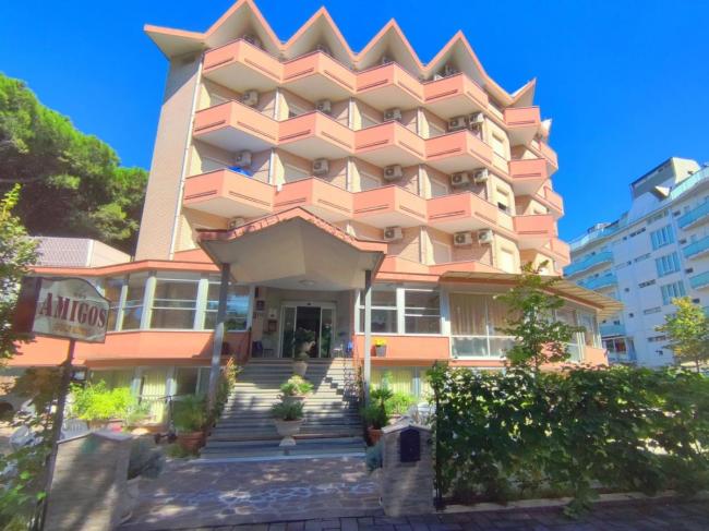 Amigos Golf Hotel