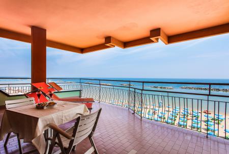 Hotel Cola sul mare